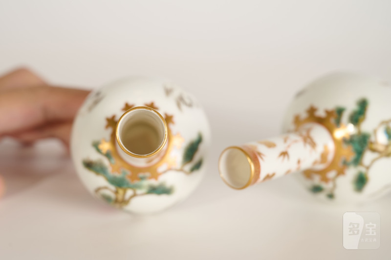 Lot841 民国 珐琅彩松鹤纹小赏瓶一对 - 图9